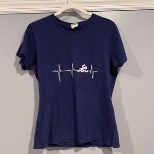 Swimmer Heartbeat Graphic Tee – Navy Blue, Women’s Medium